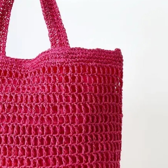 •Feeling Razzy• Raspberry Woven Raffia Tote Bag - Picture 2 of 3